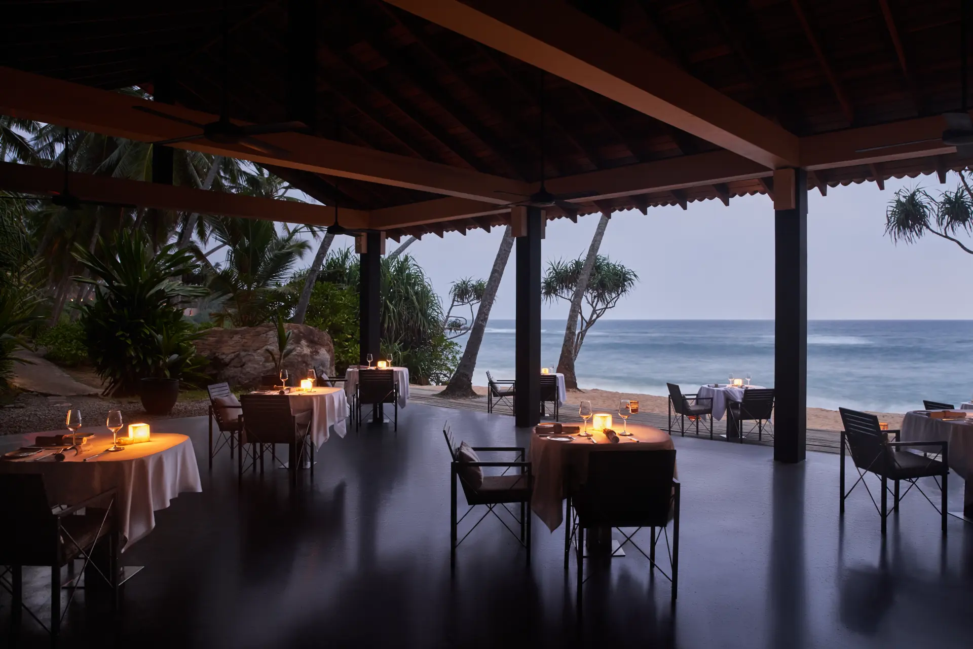 Restaurant ved stranden på Amanwella, Sri Lanka