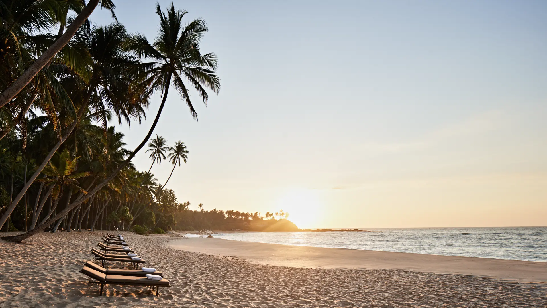 Solnedgang på stranden ved Amanwella, Sri Lanka