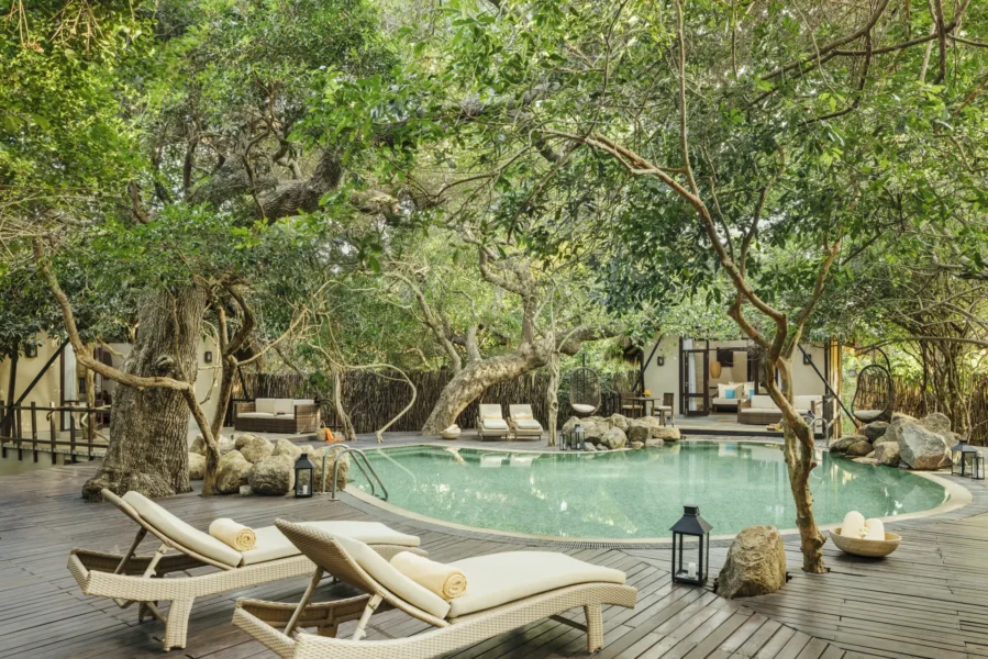 Jungle Beach på Sri Lanka privat pool område