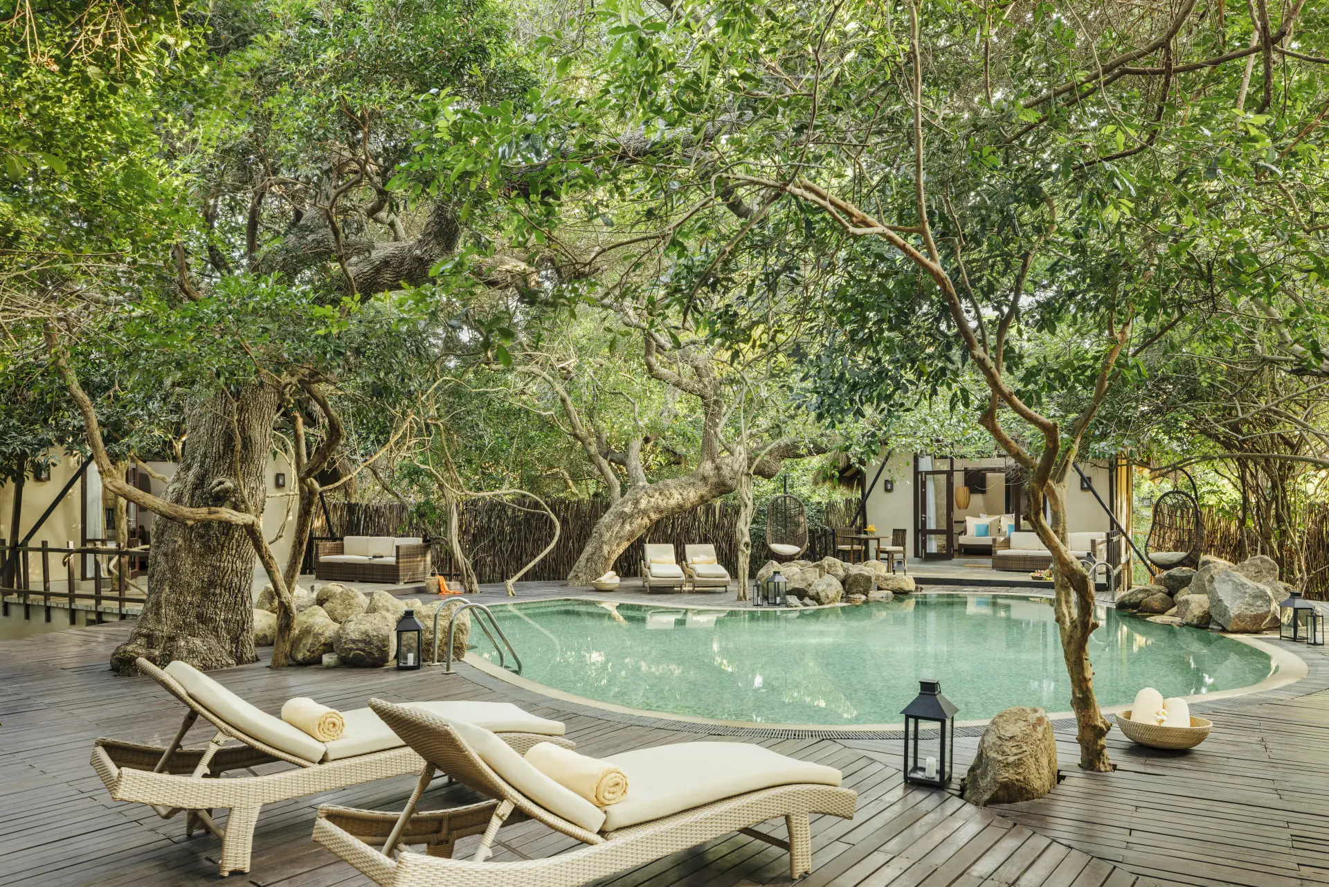 Jungle Beach på Sri Lanka privat pool område