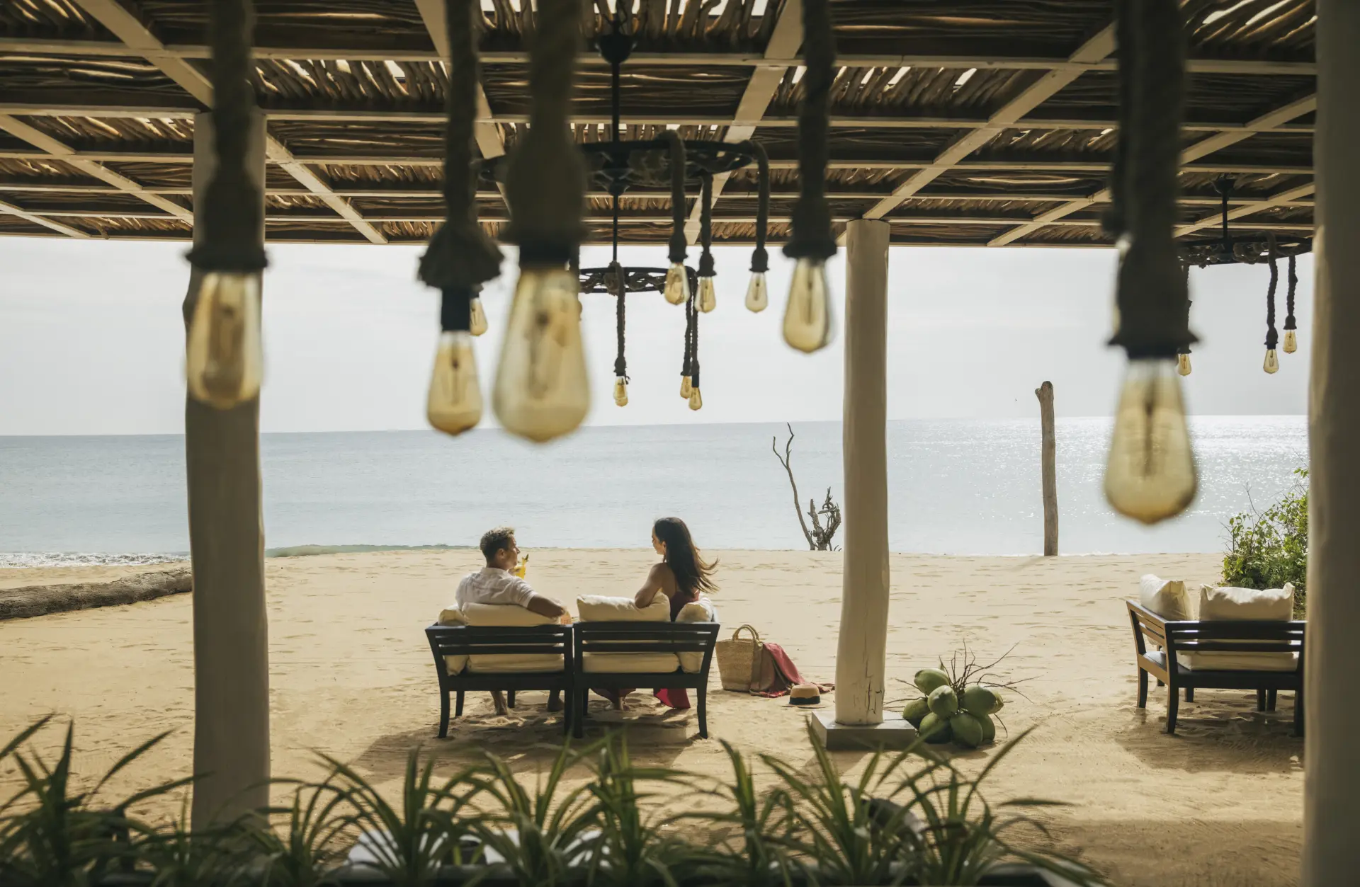 Jungle Beach på Sri Lanka strandbar på stranden