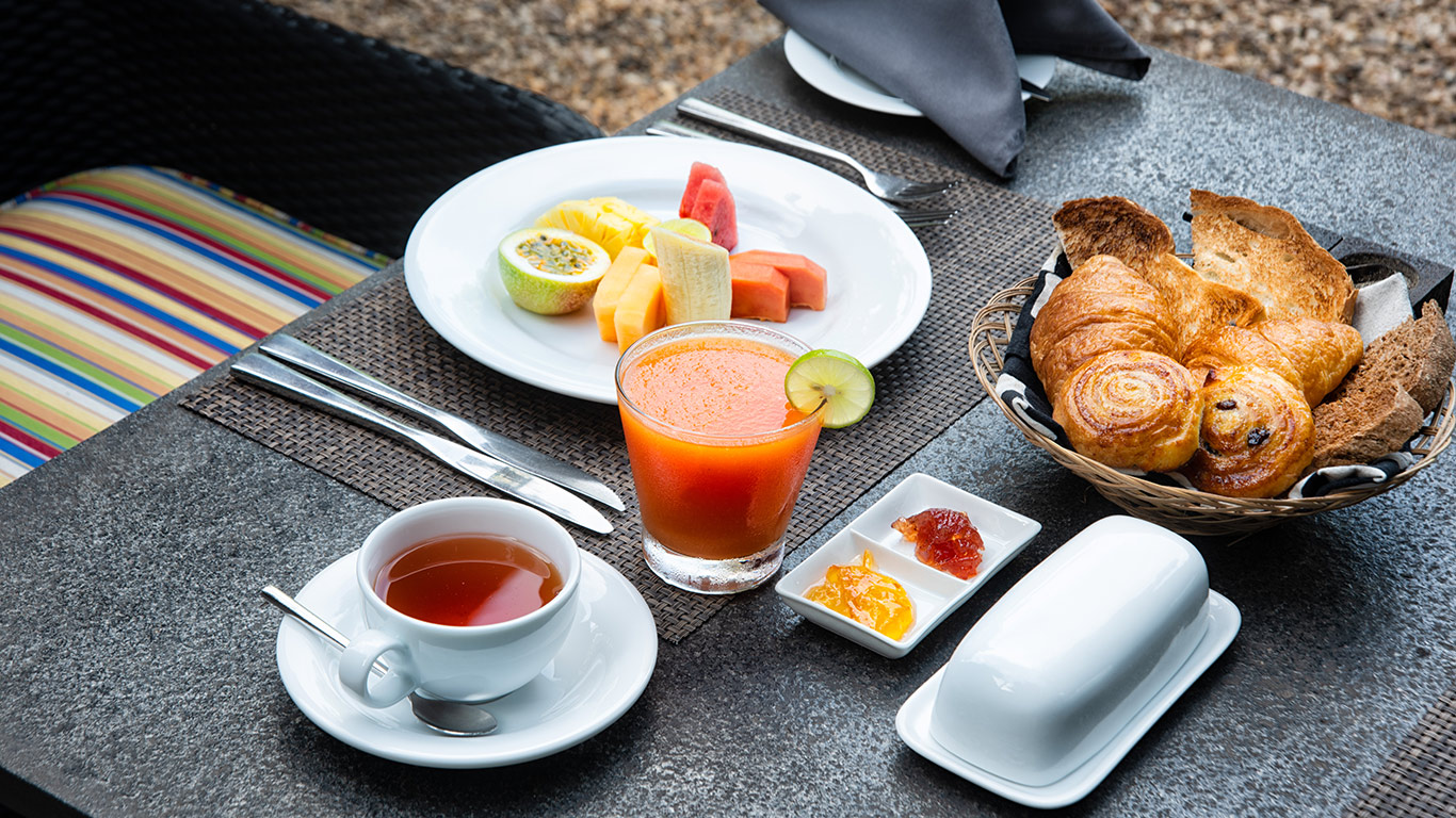 Lækker morgenmad på Wallawwa på Sri Lanka