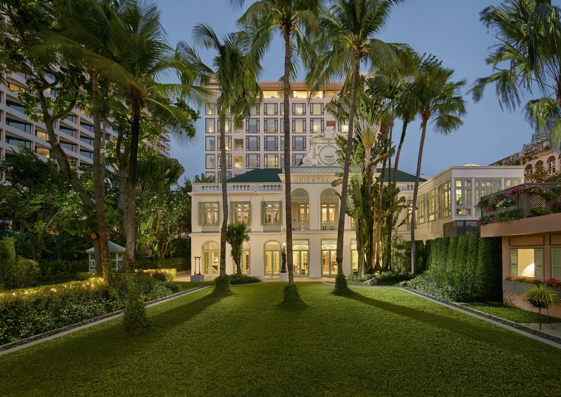 Bygning udefra af Mandarin Oriental Bangkok i Thailand