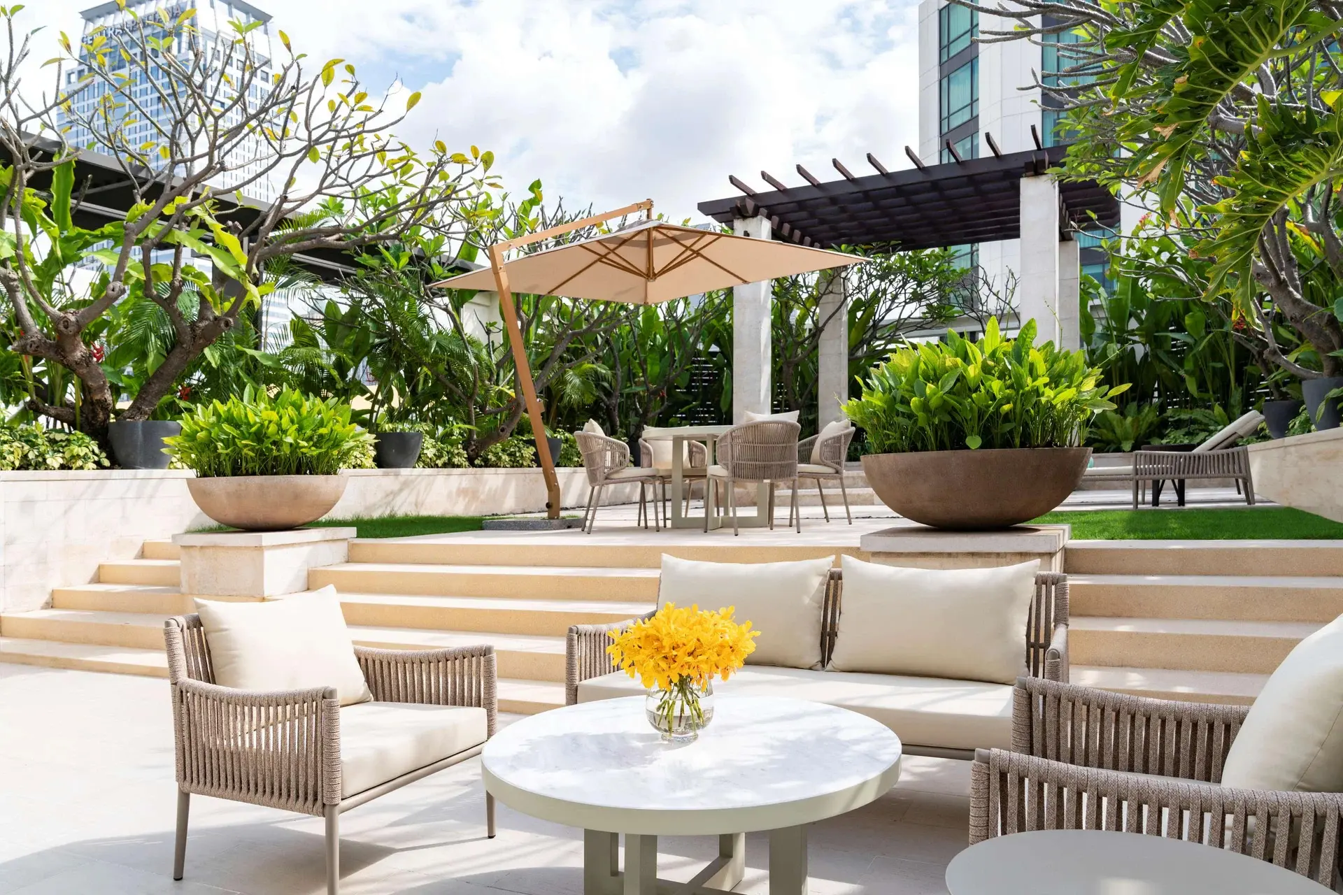 Terrasse på Siam Kempinski, Bangkok i Thailand