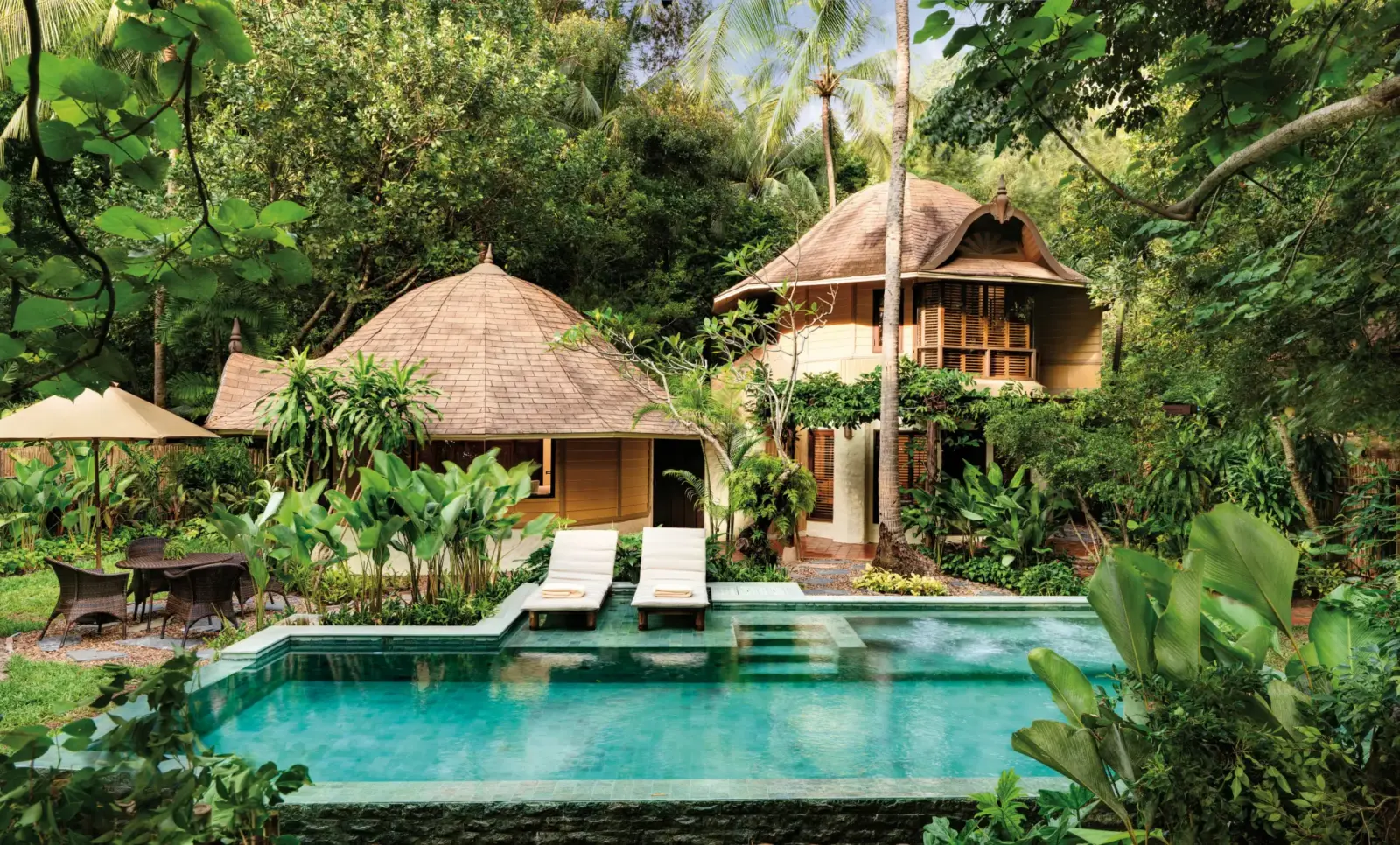 Family Pavilion med pool på Rayavadee i Thailand
