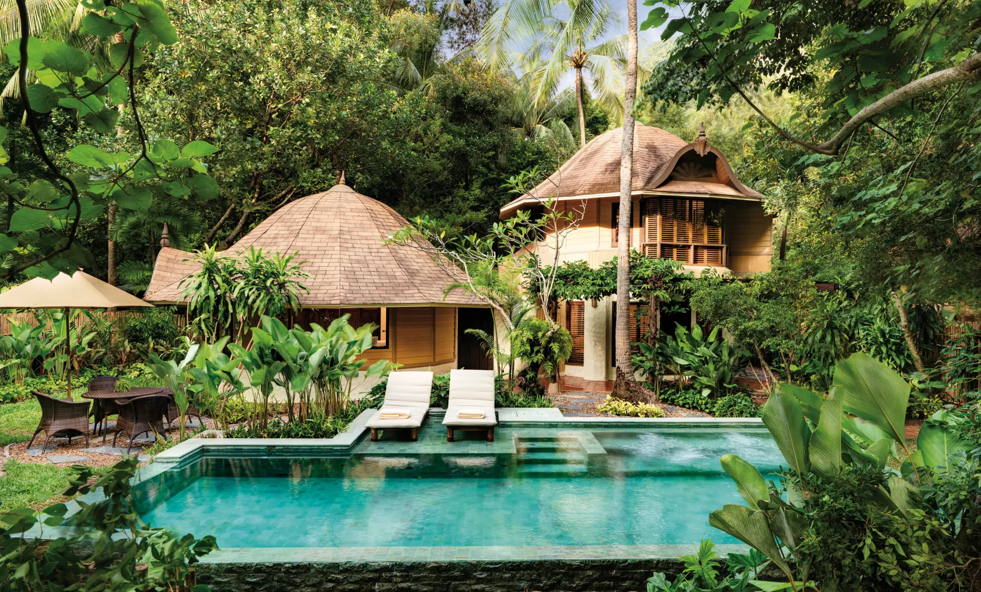 Family Pavilion med pool på Rayavadee i Thailand