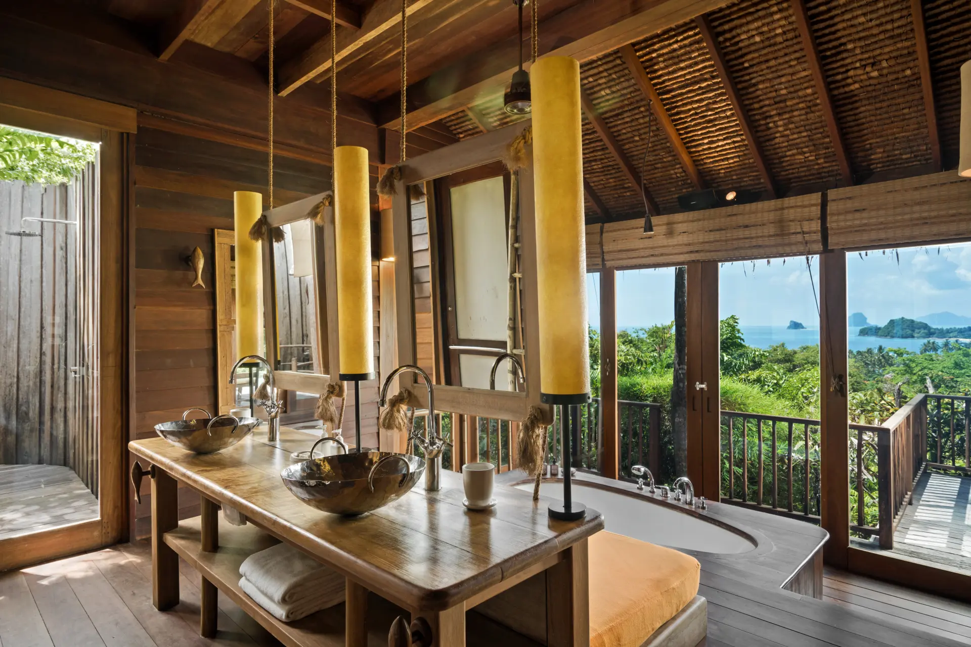 Badeværelset i en villa på Six Senses Yao Noi, Thailand