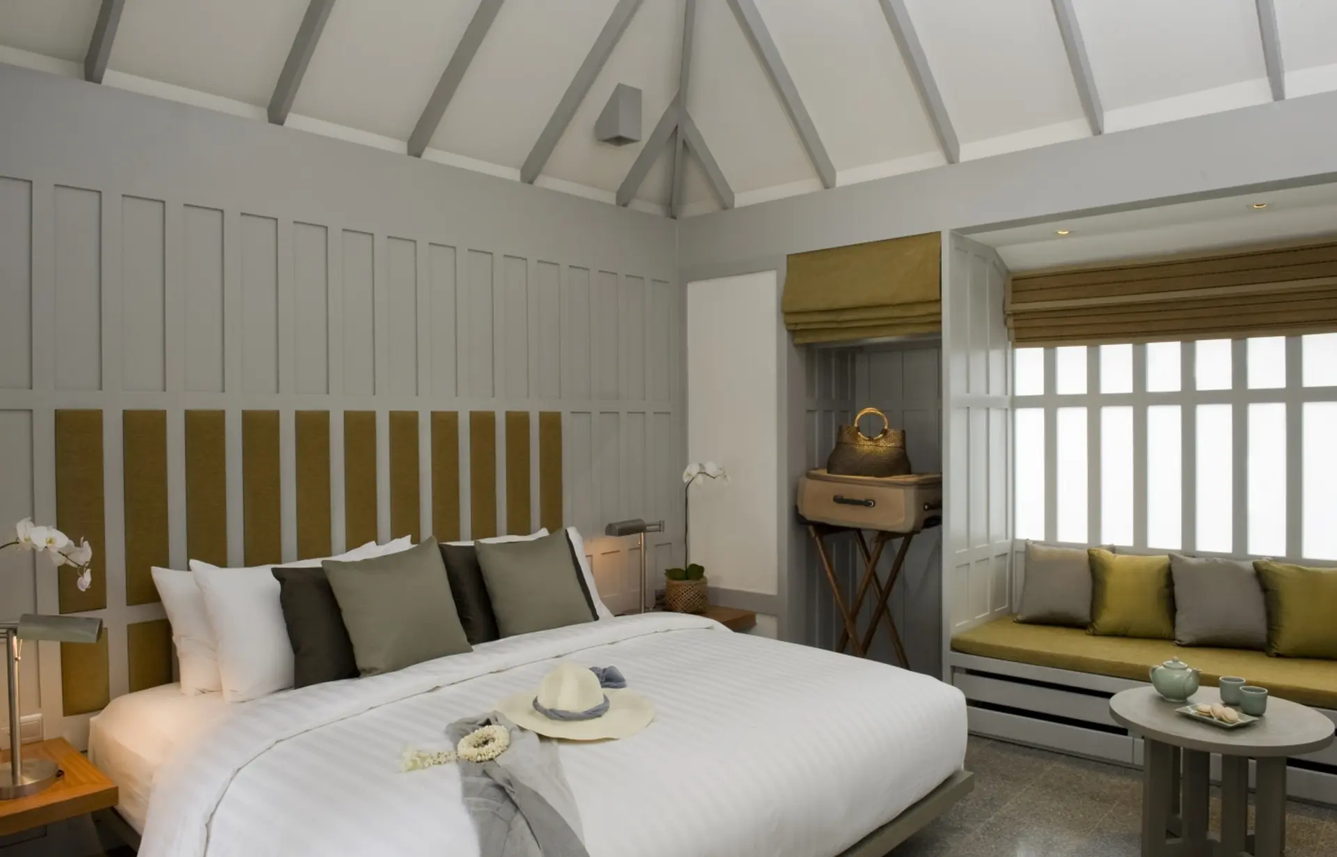 Deluxe soveværelse på The Surin Phuket i Thailand