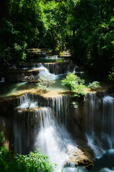 Smuk natur og vandfald i Thailand