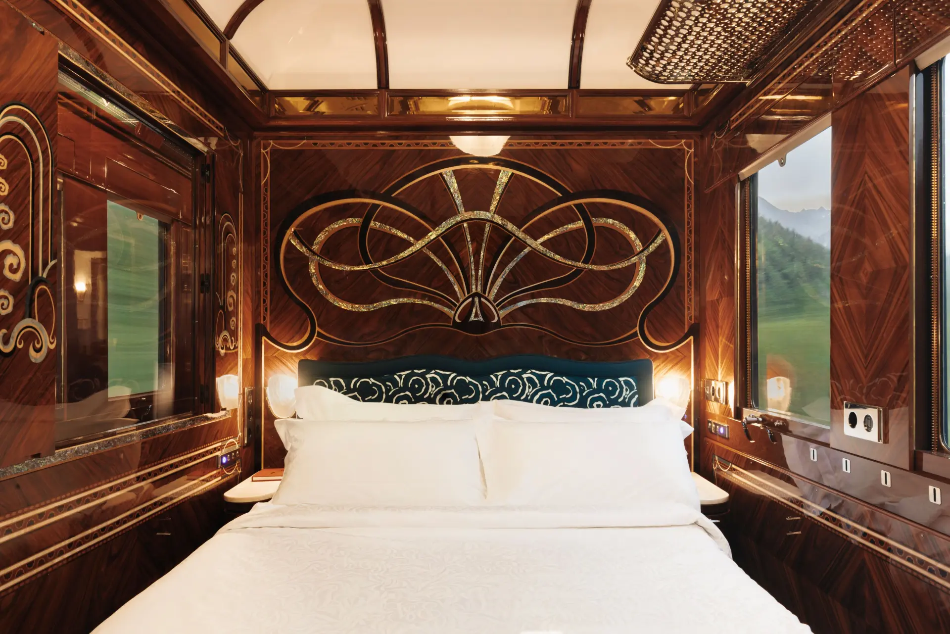 Seng i kabine i Venice Simplon-Orient-Express, A Belmond Train, Europa, Togrejser