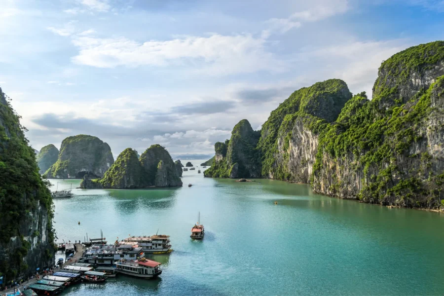 Halong-bugten i Vietnam