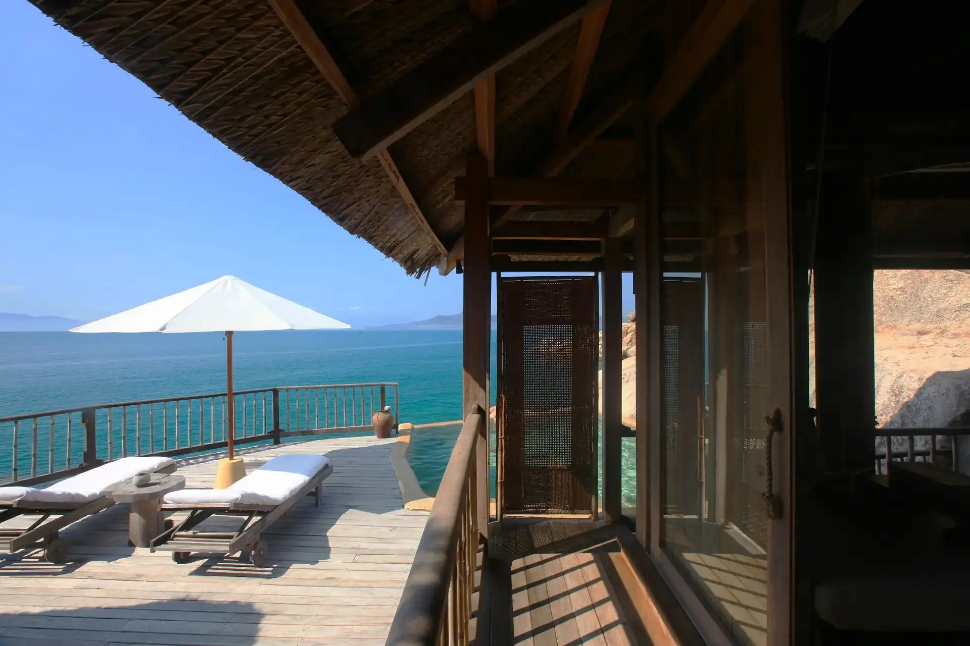 Pool villa på Six Senses Nihn Van Bay i Vietnam