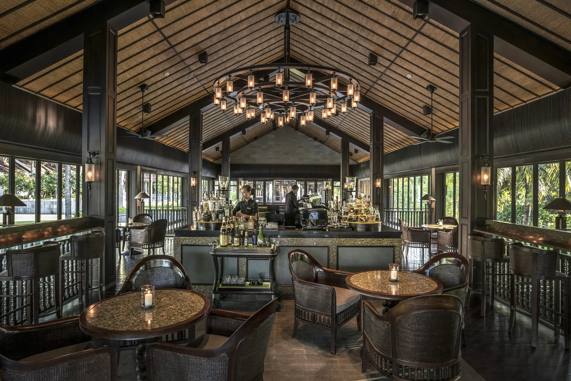 The Nam Hai bar på Four Seasons The Nam Hai i Vietnam