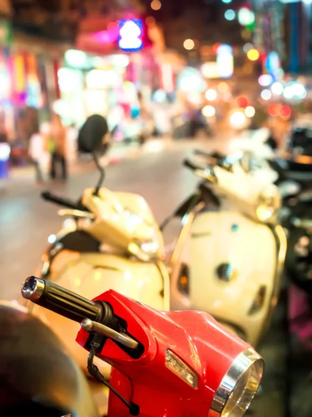 Vietnam opleves bedst fra en scooter
