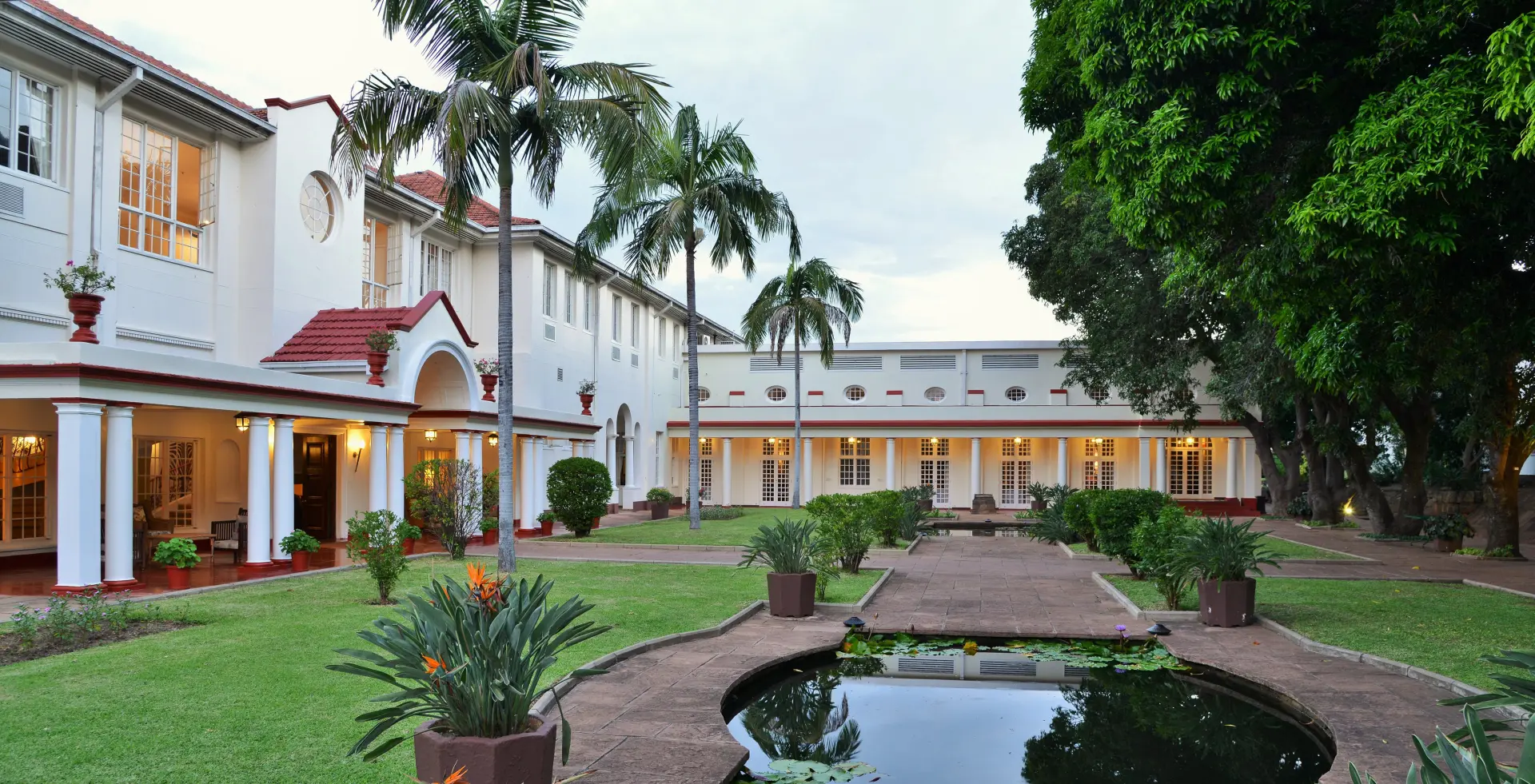 Gårdhaven på The Victoria Falls Hotel, Zimbabwe