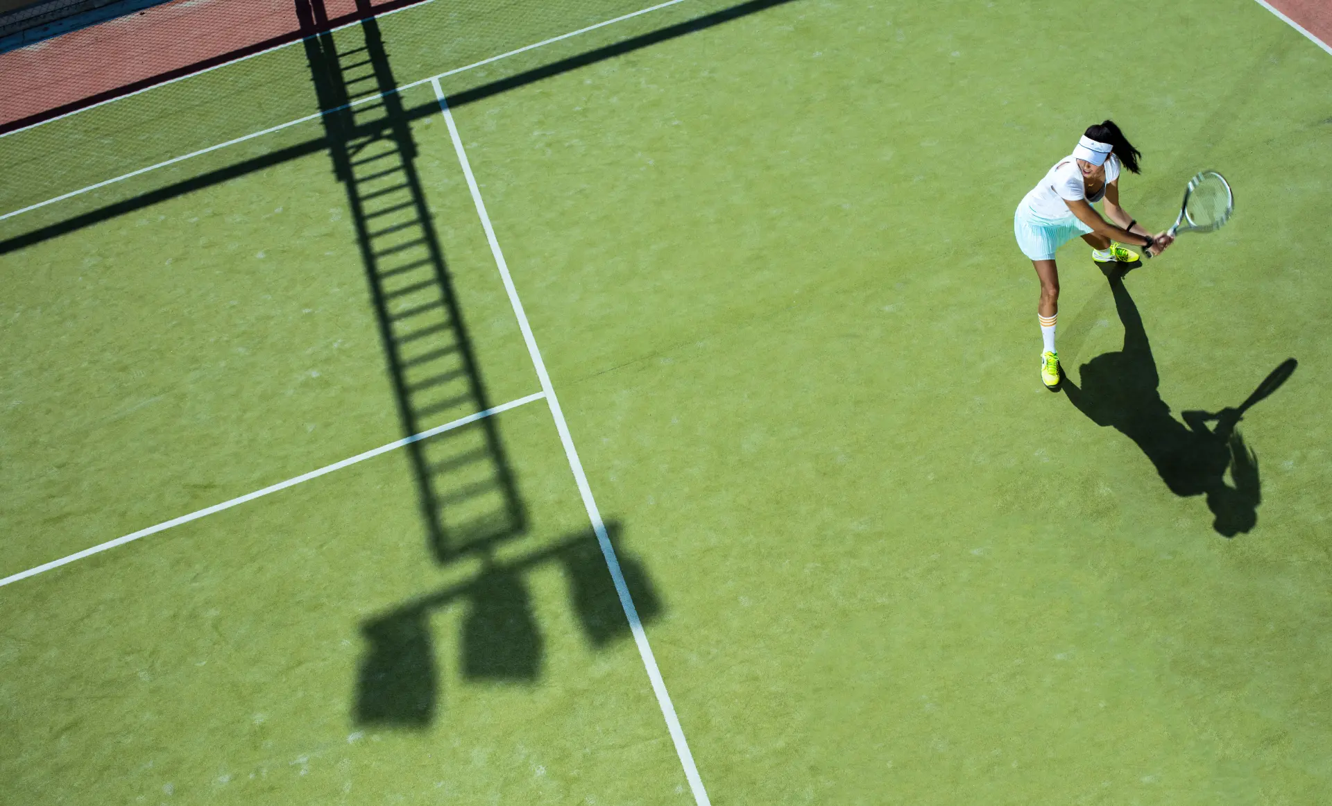 Spil tennis under ferien på Columbia Beach Resort, Cypern