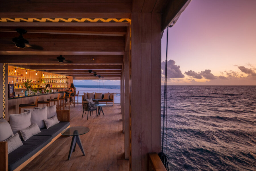 Sunset bar på Amilla Maldives på Maldiverne