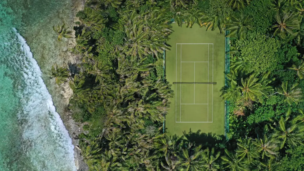 Spil tennis på Niyama Private Island, Maldiverne