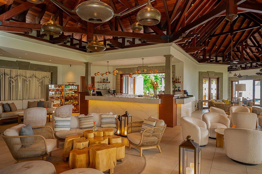 Lantana restaurant og bar på Maradiva Villas på Mauritius