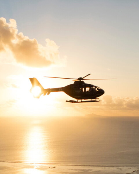 Helikopter tur på Four Seasons Resort på Seychellerne