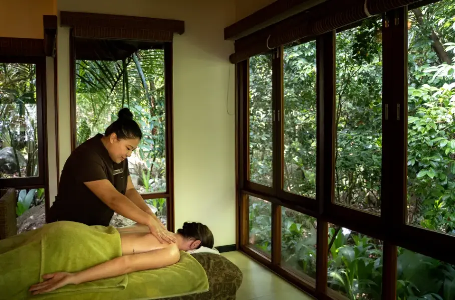 Spa massage på Hilton Seychelles Labriz Resort & Spa på Seychellerne