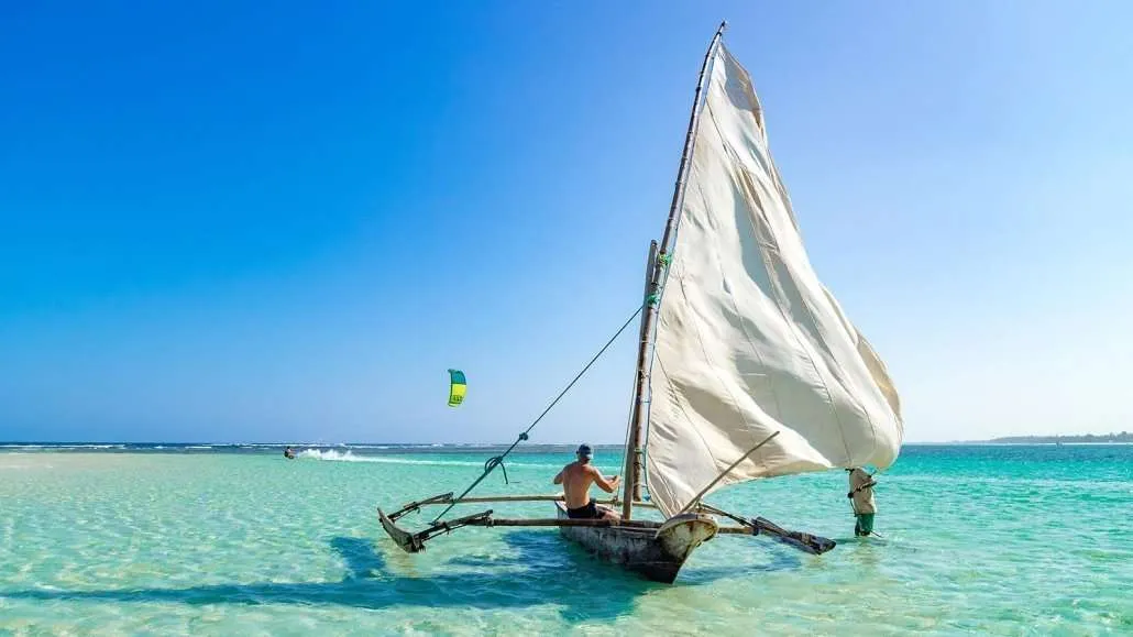Vandsport på Nomad Beach resort i Kenya