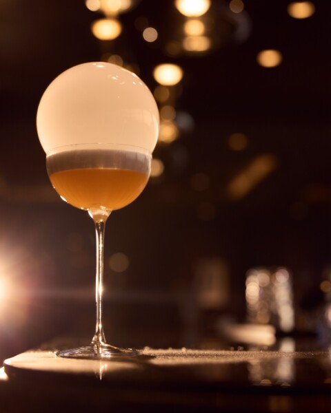 Mixology - kunsten at bland coctails på højt niveau ombord på Explora Journeys