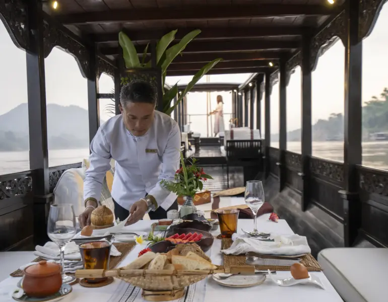 Afternoon Tea og solnedgangscruise på Mekong floden, Laos
