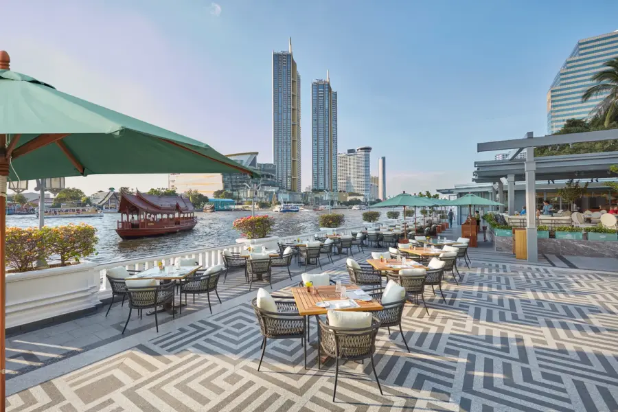 The Verandah´s terrace på Mandarin Oriental Bangkok i Thailand