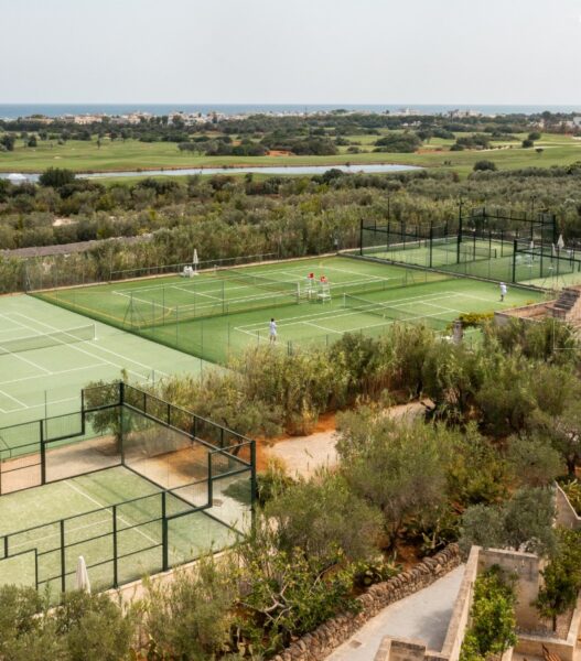 Tennisbaner på Borgo Egnazia, Italien