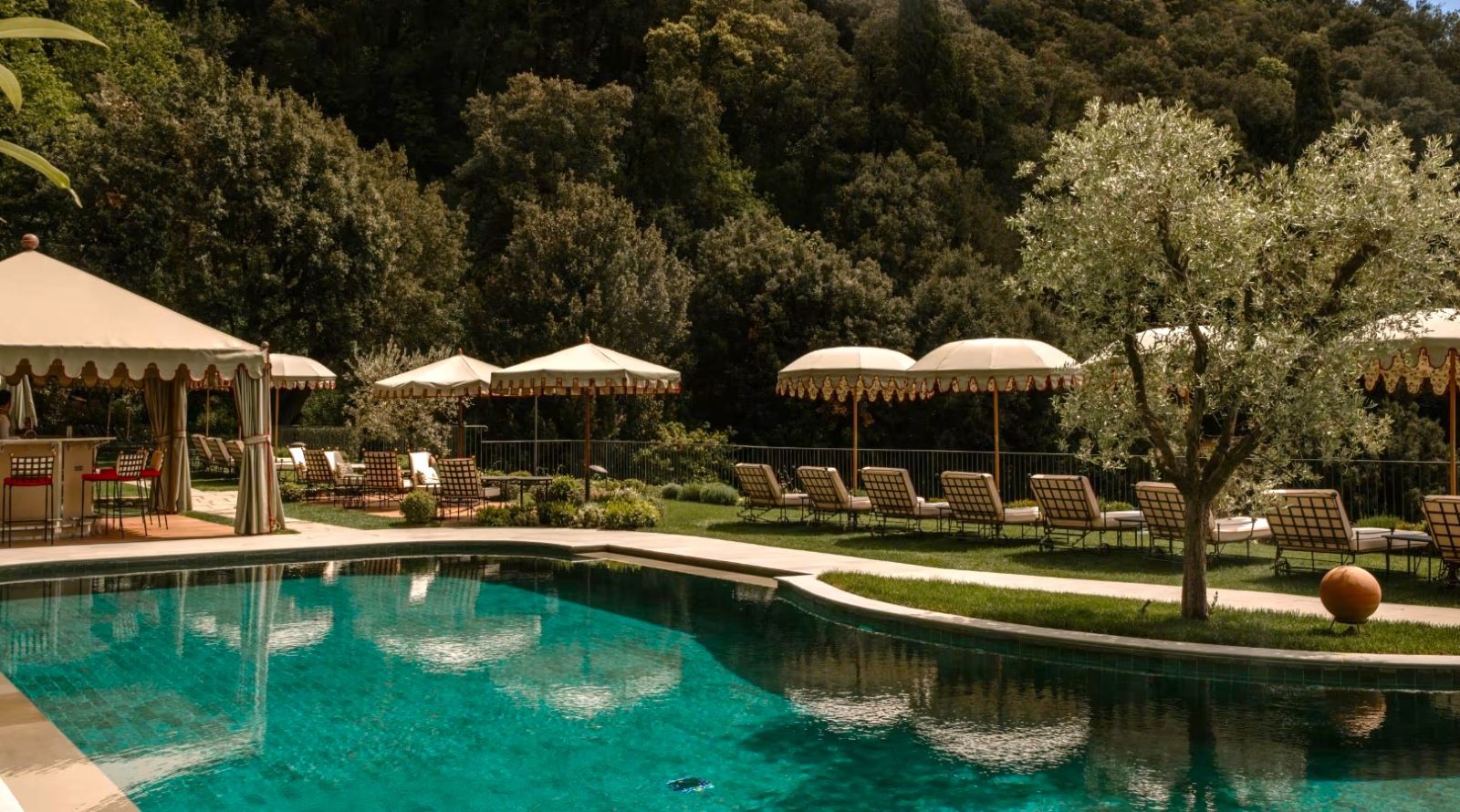 Poolen på Villa San Michele, a Belmond Hotel