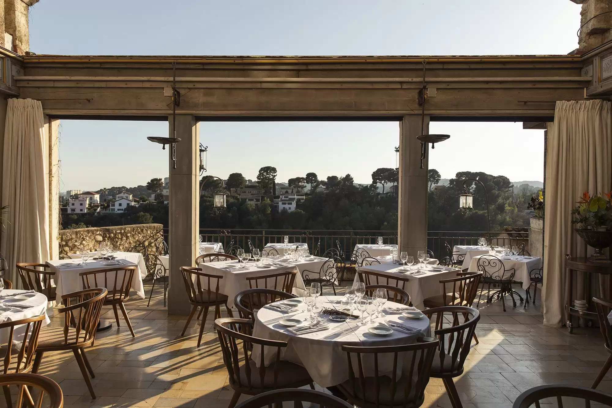 Gourmetrestauranten på Chateau le Cagnard, Frankrig