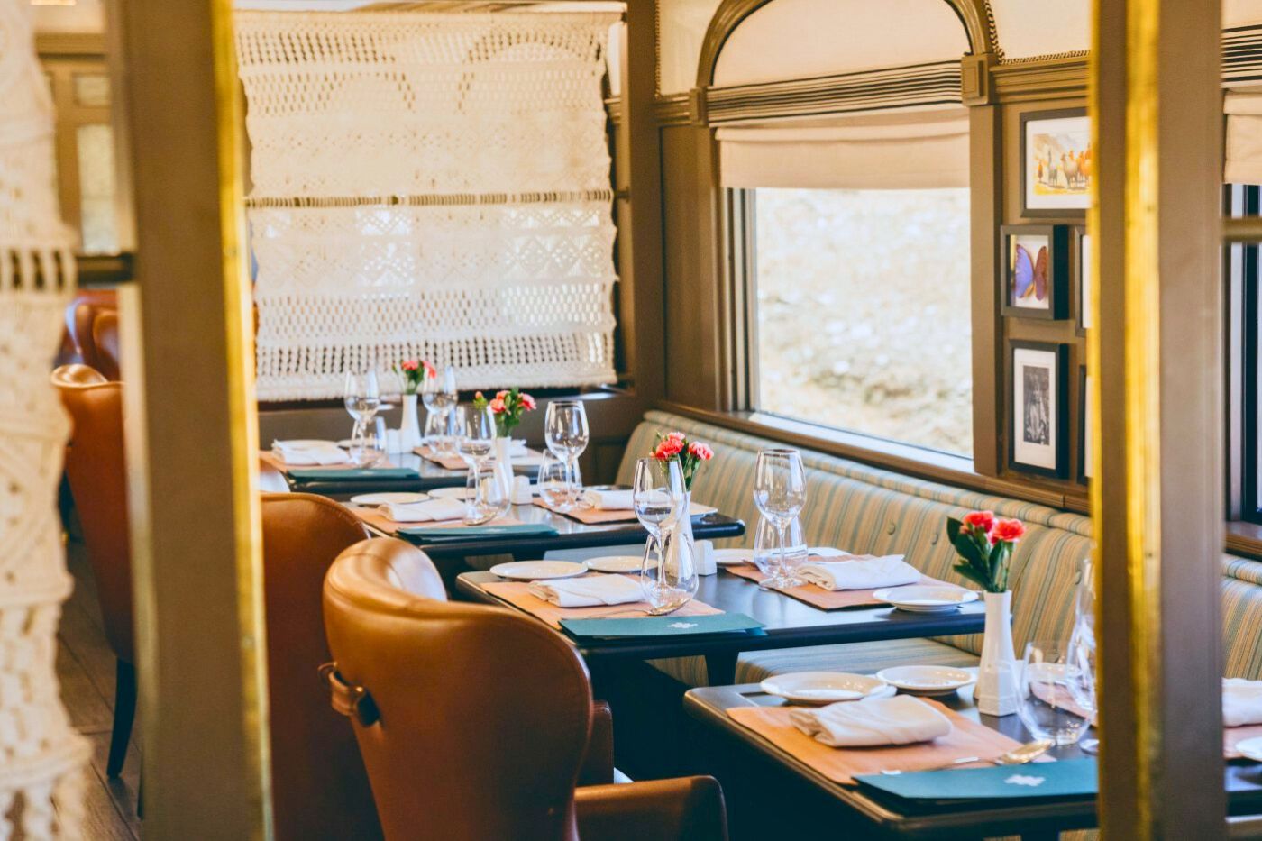 Spisevogn på Andean Explorer, A Belmond Train