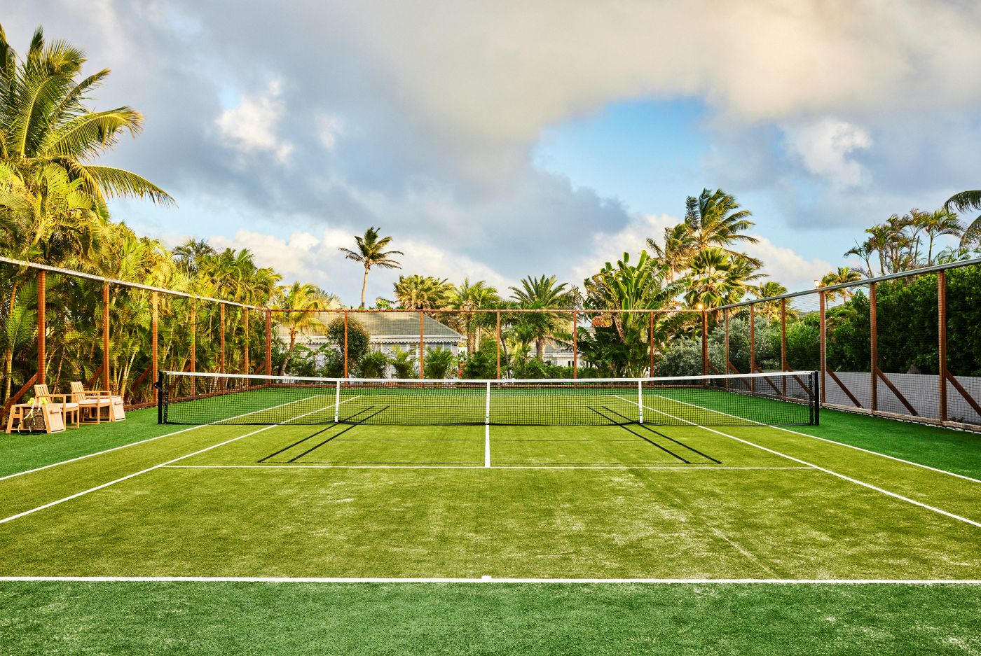 Tennisbanen på Rosewood Le Guanahani St. Barth, Caribien