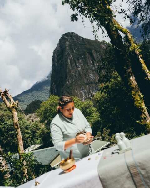 Massage ved temple spa med udsigt til Machu Picchu, Sanctuary Lodge, A Belmond Hotel, Peru