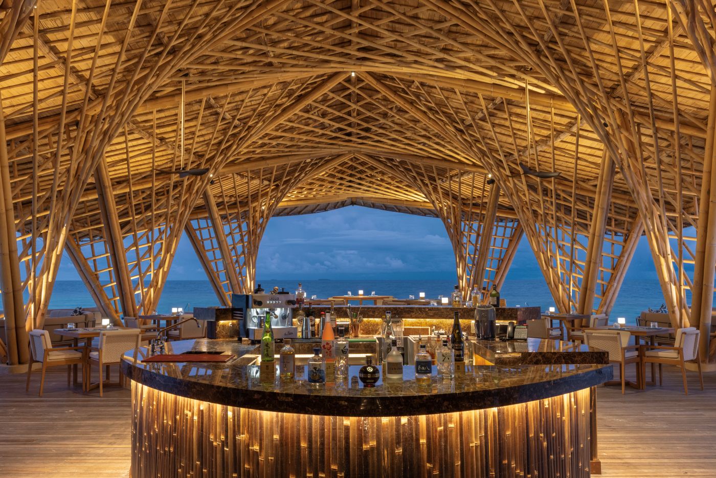 Maldiverne, Banyan Tree Vabbinfaru, Madi Hyaa bar