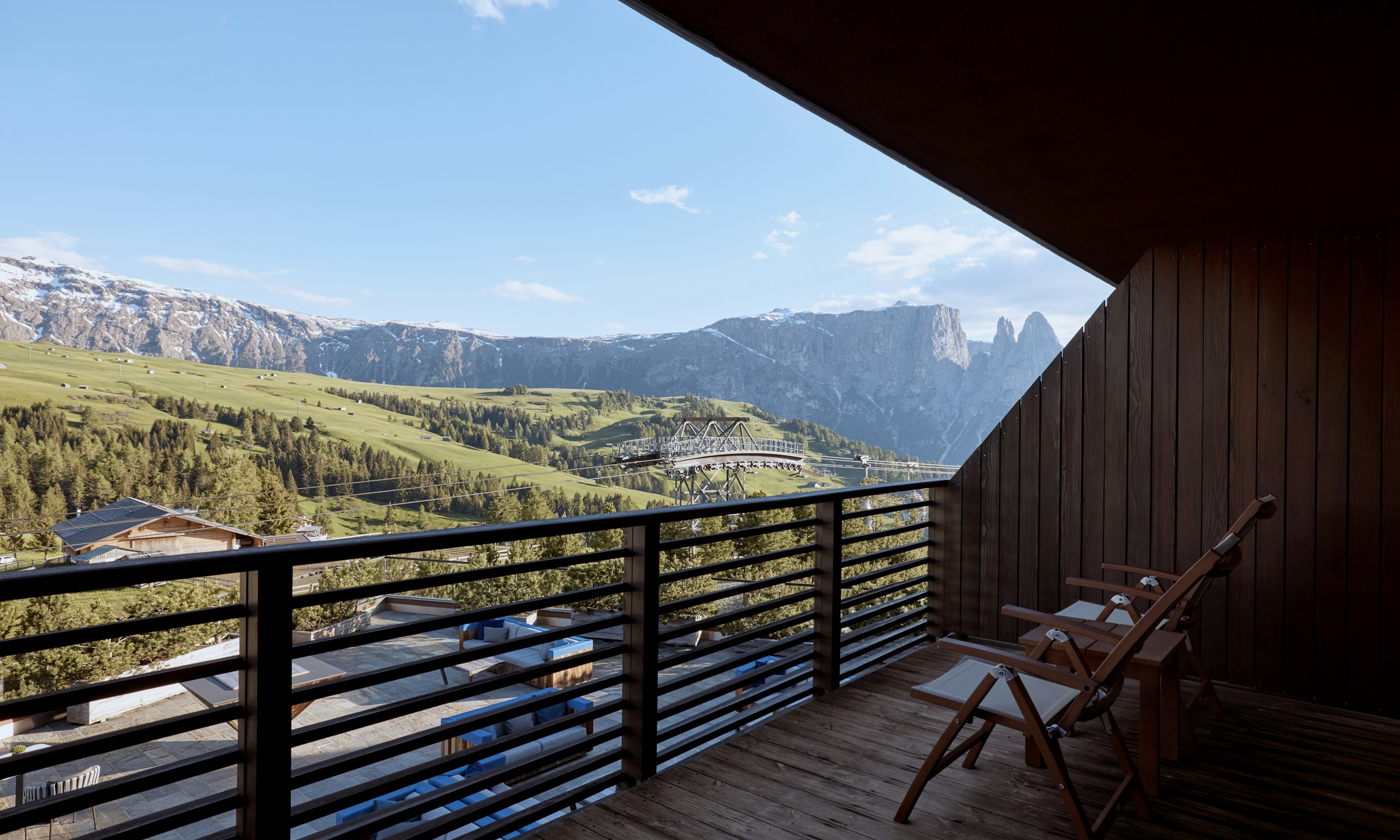 udsigt fra terrasse, COMO Alpina Dolomites, Italien
