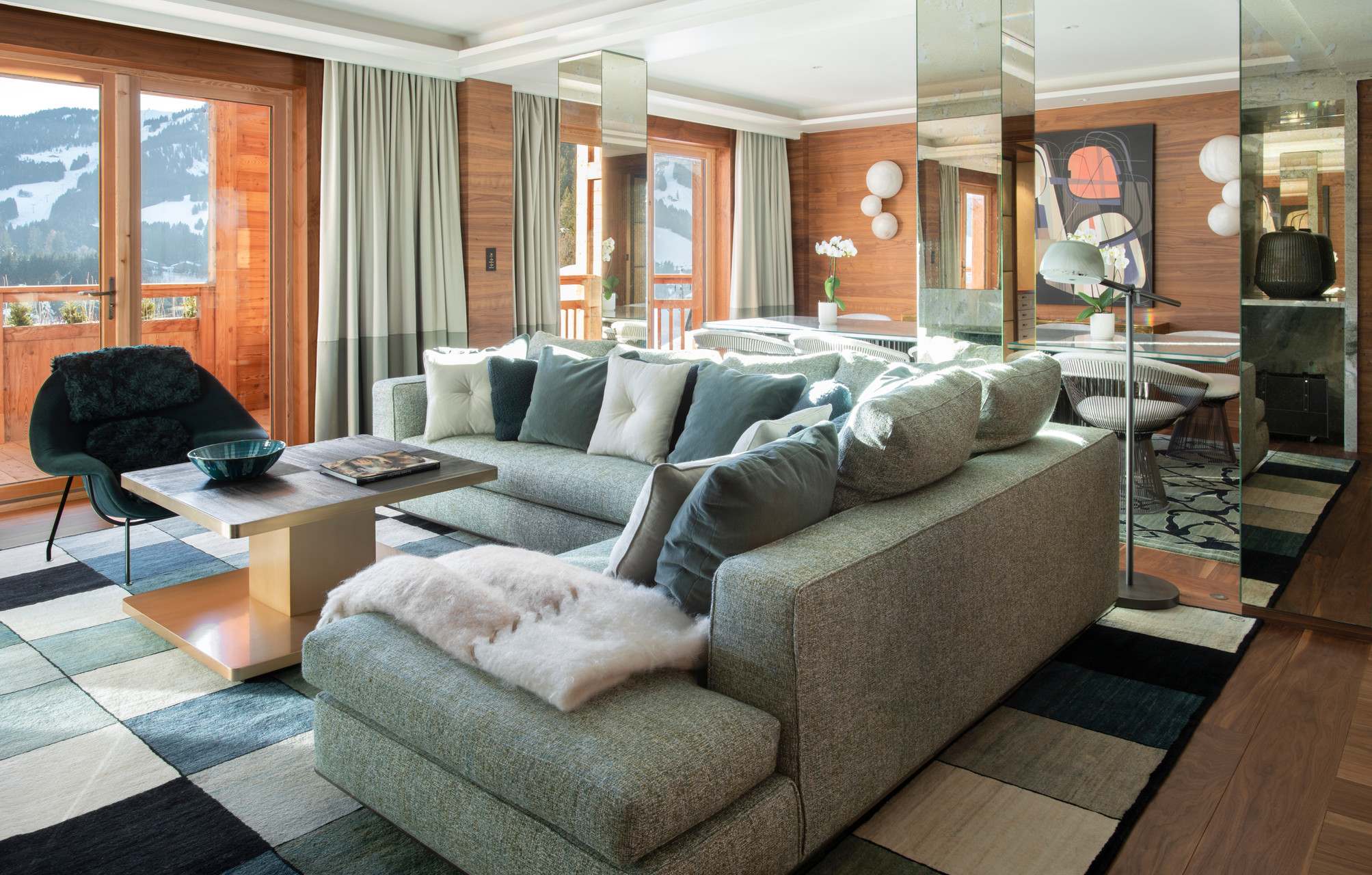 Suite Mont-Blanc stue, Four Seasons Megève, Frankrig